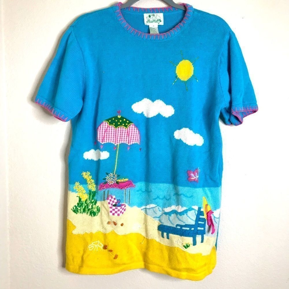 Quacker Factory vintage Beach Scene Embroidered Knit Top Blue Short Sleeve M - Picture 1 of 4